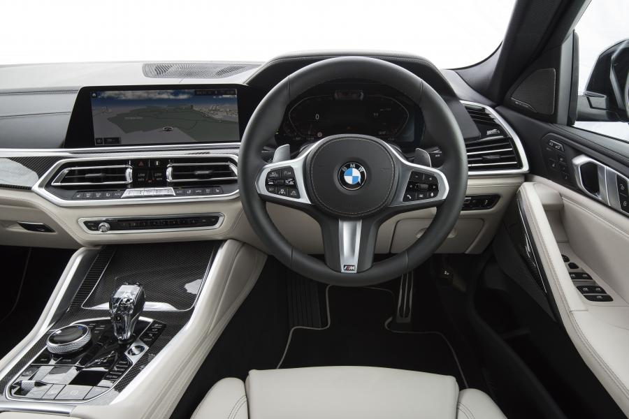 Торпедо BMW X6 xDrive40i M Sport (G06) 2019 года  (UK) (фото 8 из 8)